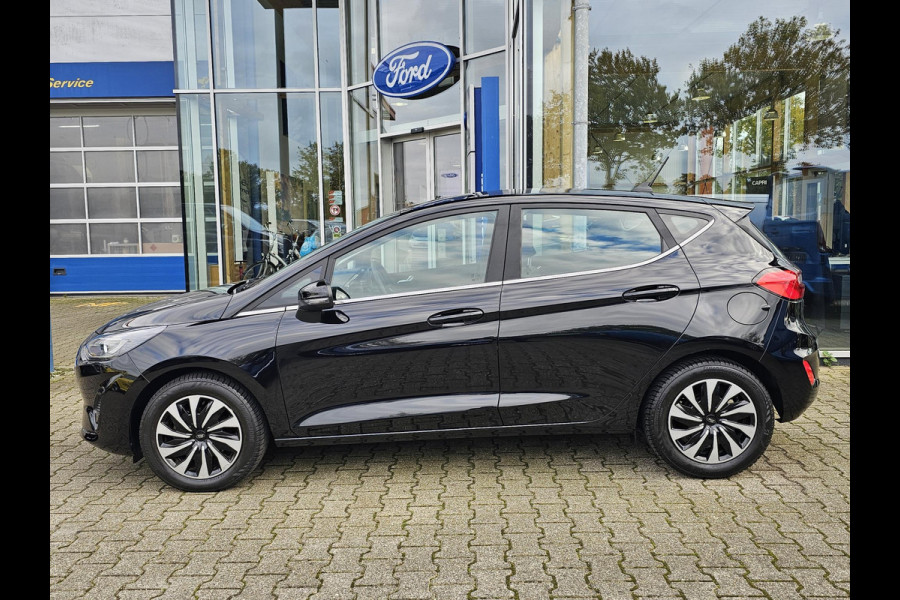 Ford Fiesta 1.0 EcoBoost Hybrid Titanium Navigatie | Camera | Cruise control | Lane assist | Climate control | Led verlichting | PDC achter etc. Ford Fiesta 1.0 EcoBoost Hybrid Titanium Navigatie | Camera | Cruise control | Lane assist | Climate control | Led verlichting | PDC achter etc.