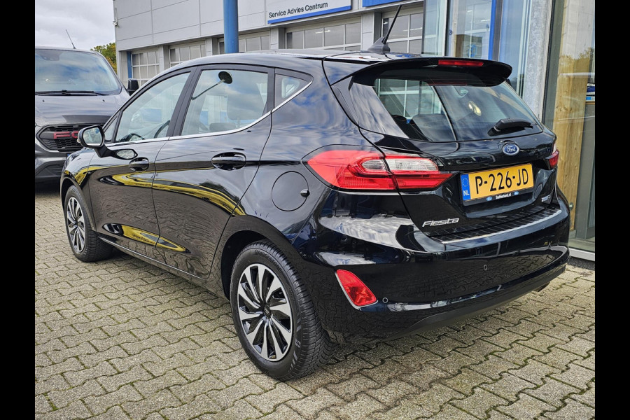 Ford Fiesta 1.0 EcoBoost Hybrid Titanium Navigatie | Camera | Cruise control | Lane assist | Climate control | Led verlichting | PDC achter etc. Ford Fiesta 1.0 EcoBoost Hybrid Titanium Navigatie | Camera | Cruise control | Lane assist | Climate control | Led verlichting | PDC achter etc.