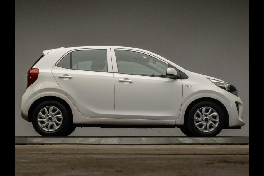 Kia Picanto 1.0 CVVT ComfortPlusLine Navigator Sport (APPLE CARPLAY.NAVI,CAMERA,LED,SPORTSTOELEN,AIRCO,PDC,NETTESTAAT)