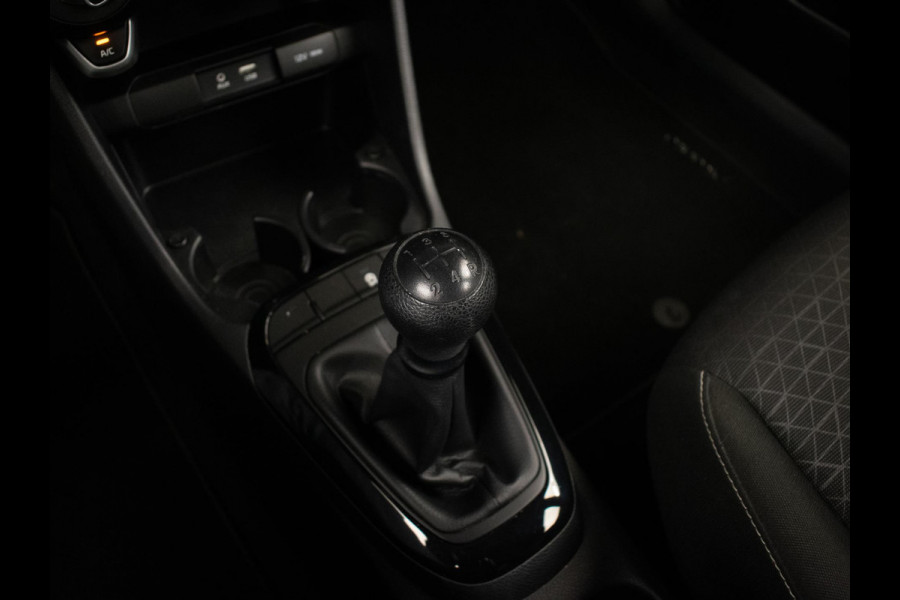 Kia Picanto 1.0 CVVT ComfortPlusLine Navigator Sport (APPLE CARPLAY.NAVI,CAMERA,LED,SPORTSTOELEN,AIRCO,PDC,NETTESTAAT)