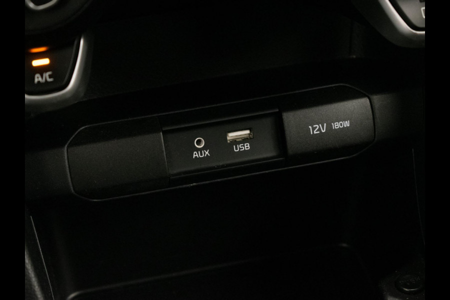 Kia Picanto 1.0 CVVT ComfortPlusLine Navigator Sport (APPLE CARPLAY.NAVI,CAMERA,LED,SPORTSTOELEN,AIRCO,PDC,NETTESTAAT)