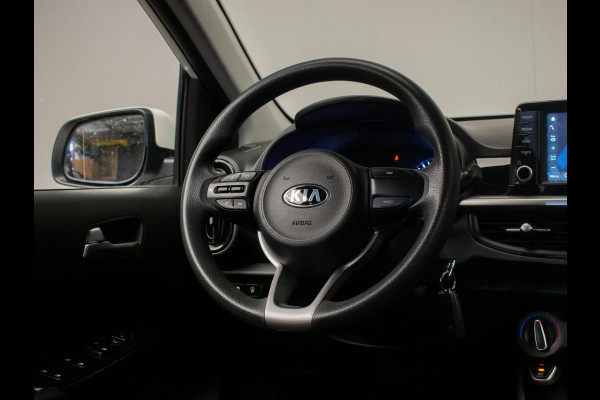 Kia Picanto 1.0 CVVT ComfortPlusLine Navigator Sport (APPLE CARPLAY.NAVI,CAMERA,LED,SPORTSTOELEN,AIRCO,PDC,NETTESTAAT)