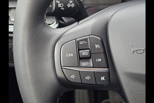 Ford Fiesta 1.0 EcoBoost Hybrid Titanium Navigatie | Camera | Cruise control | Lane assist | Climate control | Led verlichting | PDC achter etc. Ford Fiesta 1.0 EcoBoost Hybrid Titanium Navigatie | Camera | Cruise control | Lane assist | Climate control | Led verlichting | PDC achter etc.