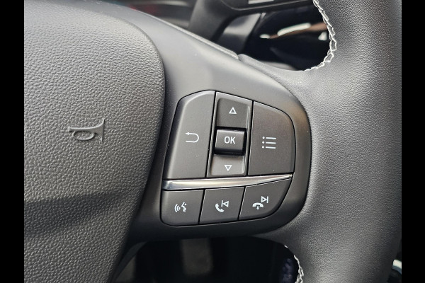 Ford Fiesta 1.0 EcoBoost Hybrid Titanium Navigatie | Camera | Cruise control | Lane assist | Climate control | Led verlichting | PDC achter etc. Ford Fiesta 1.0 EcoBoost Hybrid Titanium Navigatie | Camera | Cruise control | Lane assist | Climate control | Led verlichting | PDC achter etc.