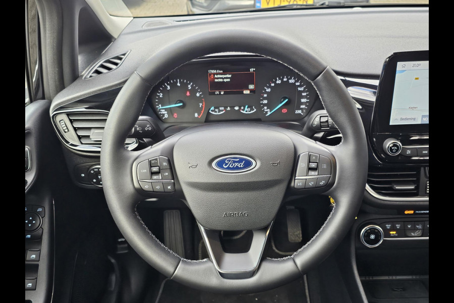 Ford Fiesta 1.0 EcoBoost Hybrid Titanium Navigatie | Camera | Cruise control | Lane assist | Climate control | Led verlichting | PDC achter etc. Ford Fiesta 1.0 EcoBoost Hybrid Titanium Navigatie | Camera | Cruise control | Lane assist | Climate control | Led verlichting | PDC achter etc.