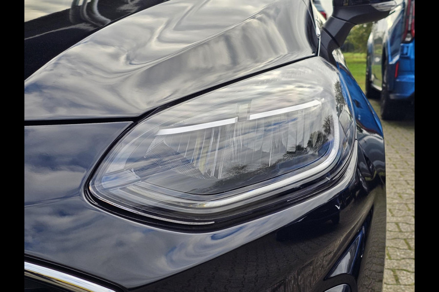 Ford Fiesta 1.0 EcoBoost Hybrid Titanium Navigatie | Camera | Cruise control | Lane assist | Climate control | Led verlichting | PDC achter etc. Ford Fiesta 1.0 EcoBoost Hybrid Titanium Navigatie | Camera | Cruise control | Lane assist | Climate control | Led verlichting | PDC achter etc.