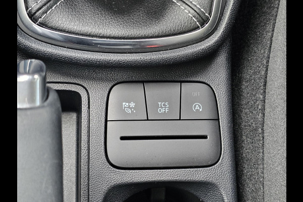 Ford Fiesta 1.0 EcoBoost Hybrid Titanium Navigatie | Camera | Cruise control | Lane assist | Climate control | Led verlichting | PDC achter etc. Ford Fiesta 1.0 EcoBoost Hybrid Titanium Navigatie | Camera | Cruise control | Lane assist | Climate control | Led verlichting | PDC achter etc.
