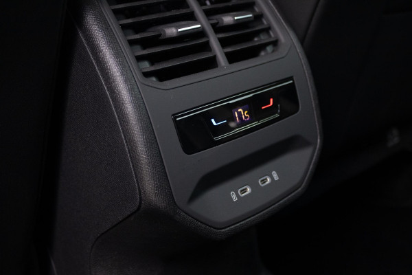 CUPRA Leon 1.4 e-Hybrid VZ 245 PANO CAMERA ACC Sfeerverlichting