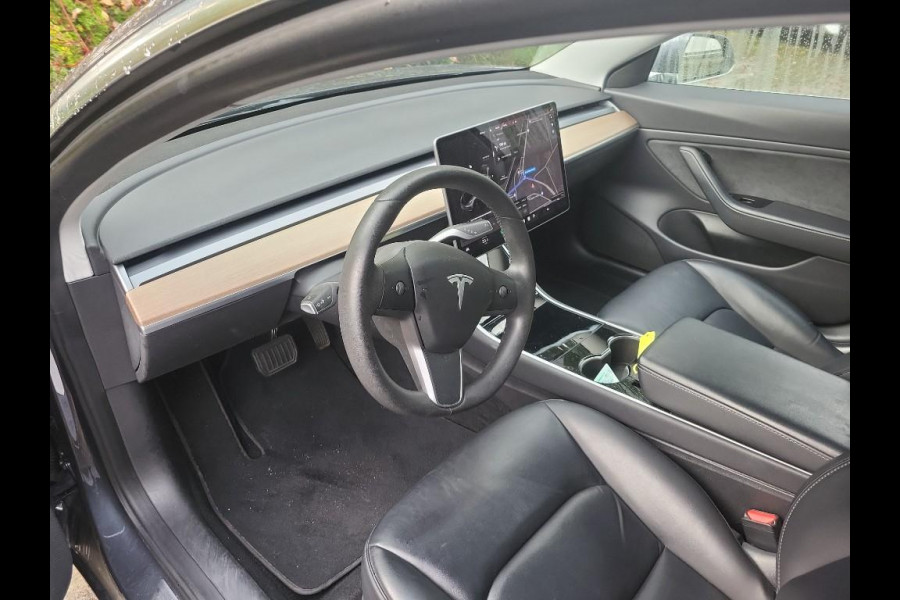 Tesla Model 3 Long Range Dual AWD | Autopilot | Panorama | Leder | Tesla Model 3 Long Range Dual AWD | Autopilot | Panorama | Leder |
