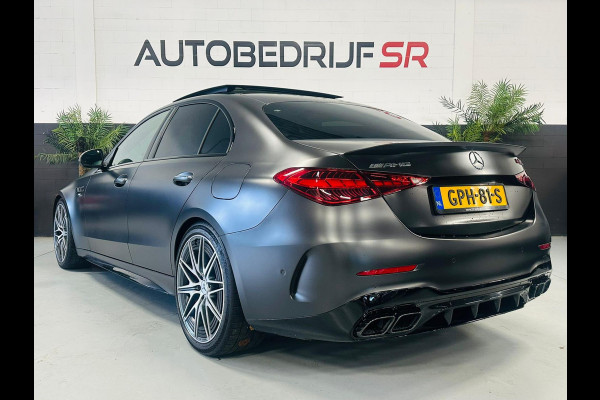 Mercedes-Benz C-Klasse AMG 63 C63 C63s Performance Panoramadak! Sfeerverlichting! Burmester! Vol opties! Mercedes-Benz C-Klasse AMG 63 C63 C63s Performance Panoramadak! Sfeerverlichting! Burmester! Vol opties!