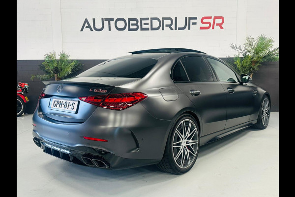 Mercedes-Benz C-Klasse AMG 63 C63 C63s Performance Panoramadak! Sfeerverlichting! Burmester! Vol opties! Mercedes-Benz C-Klasse AMG 63 C63 C63s Performance Panoramadak! Sfeerverlichting! Burmester! Vol opties!