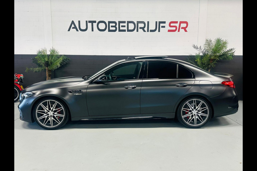Mercedes-Benz C-Klasse AMG 63 C63 C63s Performance Panoramadak! Sfeerverlichting! Burmester! Vol opties! Mercedes-Benz C-Klasse AMG 63 C63 C63s Performance Panoramadak! Sfeerverlichting! Burmester! Vol opties!