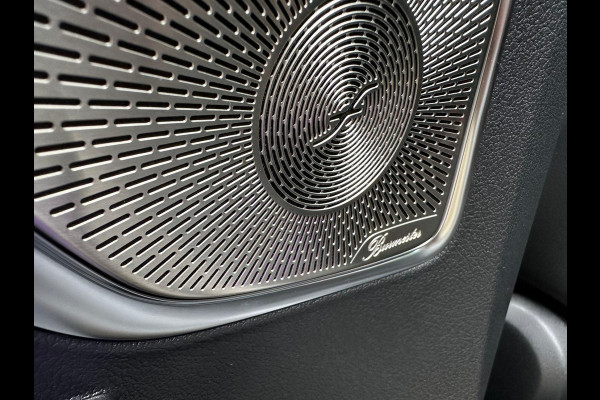Mercedes-Benz C-Klasse AMG 63 C63 C63s Performance Panoramadak! Sfeerverlichting! Burmester! Vol opties! Mercedes-Benz C-Klasse AMG 63 C63 C63s Performance Panoramadak! Sfeerverlichting! Burmester! Vol opties!
