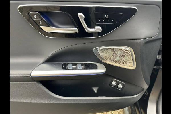 Mercedes-Benz C-Klasse AMG 63 C63 C63s Performance Panoramadak! Sfeerverlichting! Burmester! Vol opties! Mercedes-Benz C-Klasse AMG 63 C63 C63s Performance Panoramadak! Sfeerverlichting! Burmester! Vol opties!