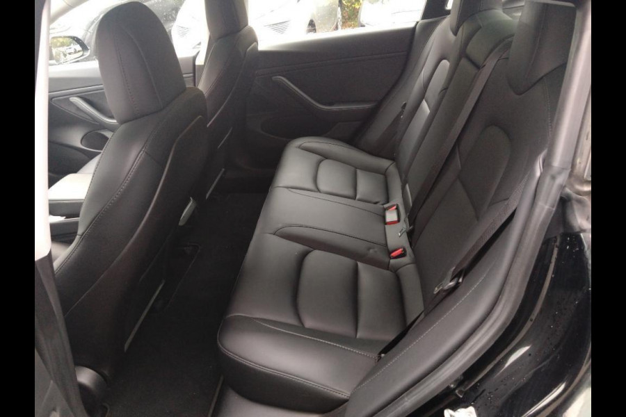 Tesla Model 3 Long Range Dual AWD | Autopilot | Panorama | Trekhaak | Tesla Model 3 Long Range Dual AWD | Autopilot | Panorama | Trekhaak |