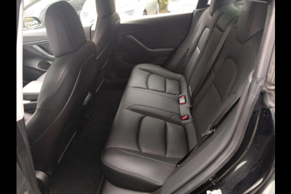 Tesla Model 3 Long Range Dual AWD | Autopilot | Panorama | Trekhaak | Tesla Model 3 Long Range Dual AWD | Autopilot | Panorama | Trekhaak |