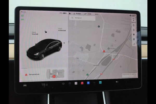 Tesla Model 3 Long Range Dual AWD | Autopilot | Panorama | Trekhaak | Tesla Model 3 Long Range Dual AWD | Autopilot | Panorama | Trekhaak |