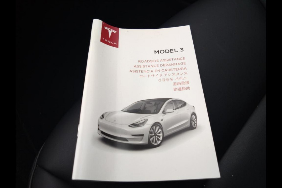 Tesla Model 3 Long Range Dual AWD | Autopilot | Panorama | Trekhaak | Tesla Model 3 Long Range Dual AWD | Autopilot | Panorama | Trekhaak |