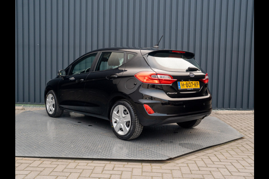 Ford Fiesta 1.0 EcoBoost Connected | Navi | Parkeersensoren | All Season banden | Prijs Rijklaar!! Ford Fiesta 1.0 EcoBoost Connected | Navi | Parkeersensoren | All Season banden | Prijs Rijklaar!!