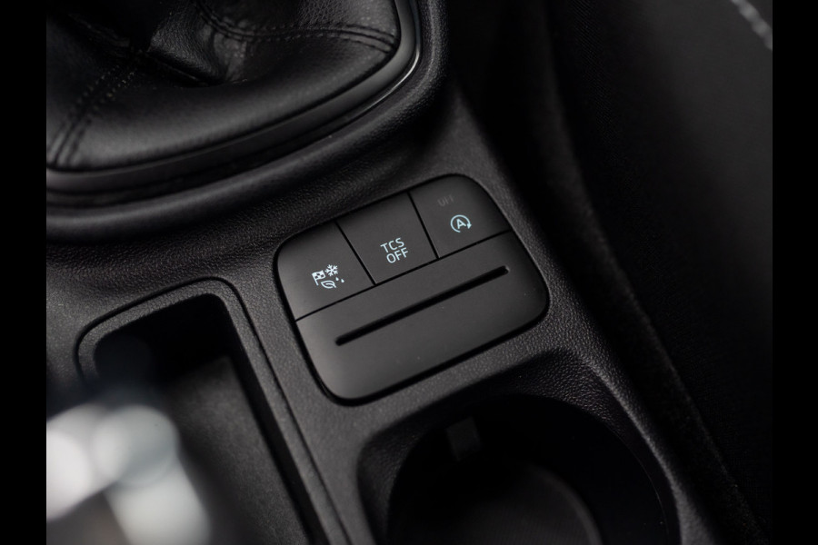 Ford Fiesta 1.0 EcoBoost Connected | Navi | Parkeersensoren | All Season banden | Prijs Rijklaar!! Ford Fiesta 1.0 EcoBoost Connected | Navi | Parkeersensoren | All Season banden | Prijs Rijklaar!!