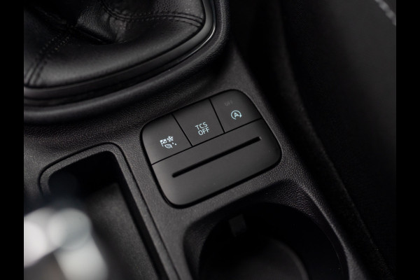 Ford Fiesta 1.0 EcoBoost Connected | Navi | Parkeersensoren | All Season banden | Prijs Rijklaar!! Ford Fiesta 1.0 EcoBoost Connected | Navi | Parkeersensoren | All Season banden | Prijs Rijklaar!!
