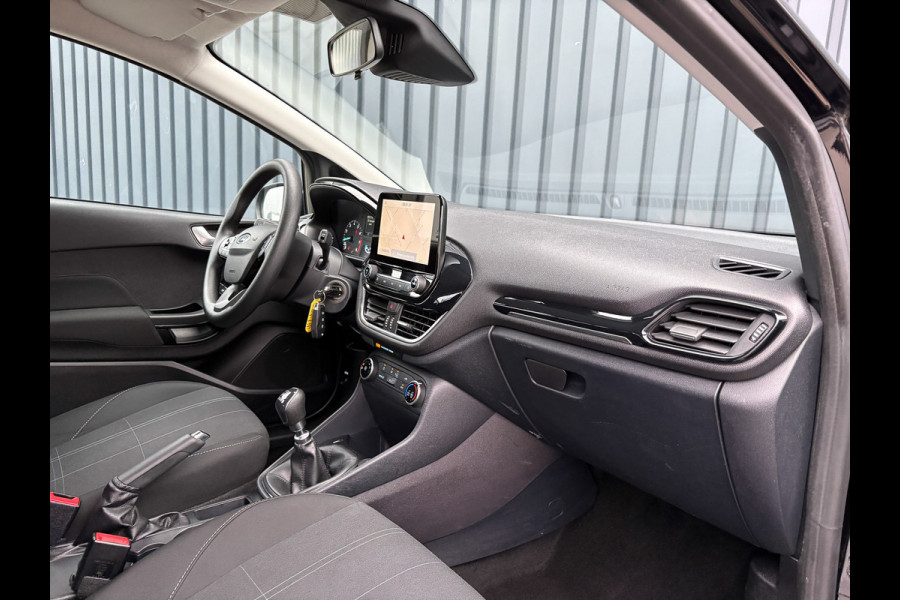 Ford Fiesta 1.0 EcoBoost Connected | Navi | Parkeersensoren | All Season banden | Prijs Rijklaar!! Ford Fiesta 1.0 EcoBoost Connected | Navi | Parkeersensoren | All Season banden | Prijs Rijklaar!!