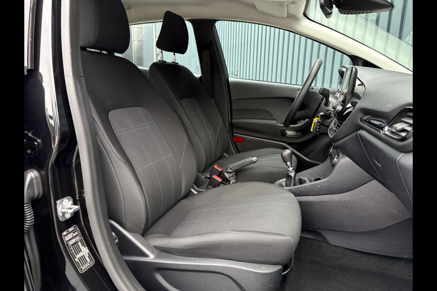 Ford Fiesta 1.0 EcoBoost Connected | Navi | Parkeersensoren | All Season banden | Prijs Rijklaar!! Ford Fiesta 1.0 EcoBoost Connected | Navi | Parkeersensoren | All Season banden | Prijs Rijklaar!!