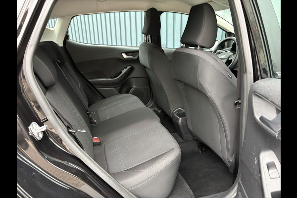 Ford Fiesta 1.0 EcoBoost Connected | Navi | Parkeersensoren | All Season banden | Prijs Rijklaar!! Ford Fiesta 1.0 EcoBoost Connected | Navi | Parkeersensoren | All Season banden | Prijs Rijklaar!!