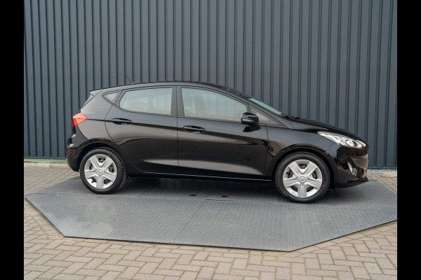 Ford Fiesta 1.0 EcoBoost Connected | Navi | Parkeersensoren | All Season banden | Prijs Rijklaar!! Ford Fiesta 1.0 EcoBoost Connected | Navi | Parkeersensoren | All Season banden | Prijs Rijklaar!!