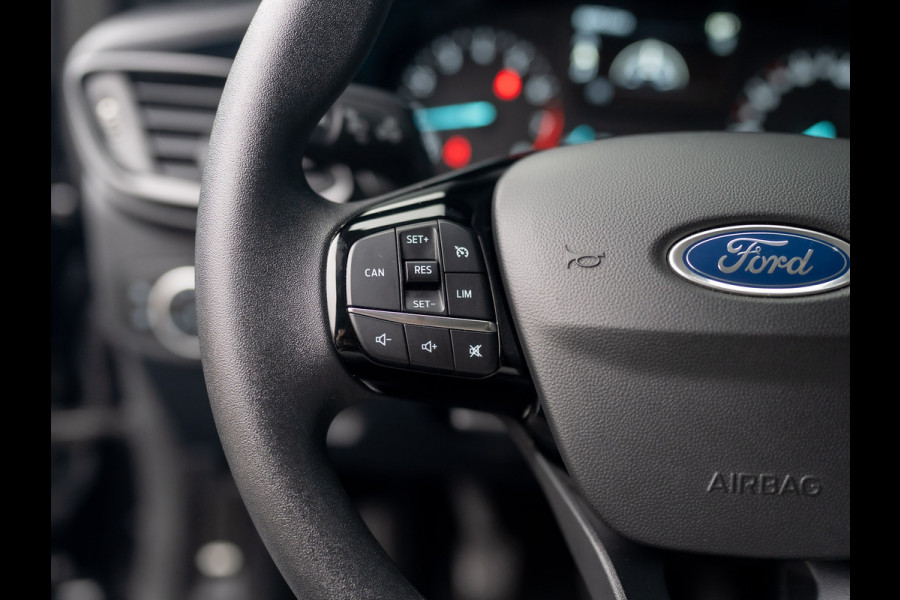 Ford Fiesta 1.0 EcoBoost Connected | Navi | Parkeersensoren | All Season banden | Prijs Rijklaar!! Ford Fiesta 1.0 EcoBoost Connected | Navi | Parkeersensoren | All Season banden | Prijs Rijklaar!!