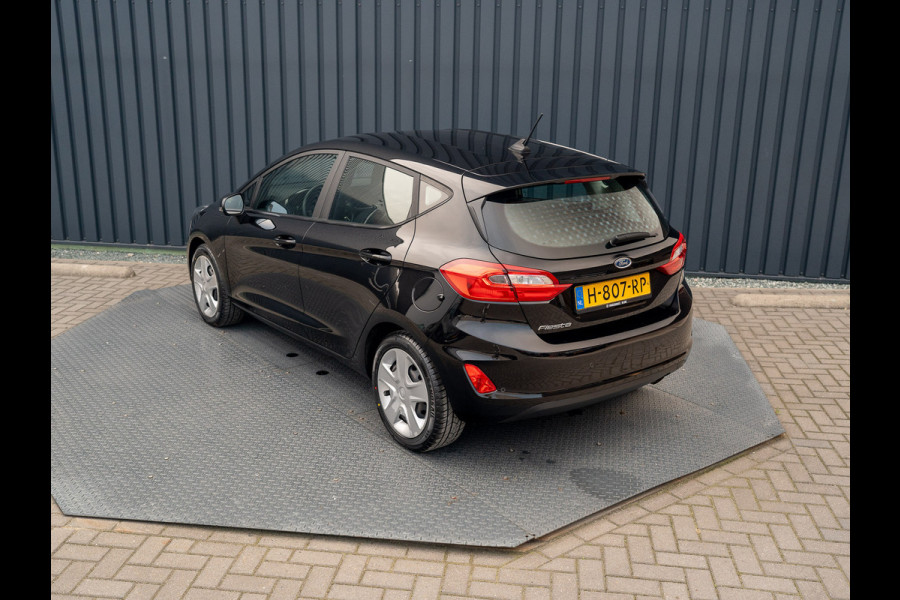 Ford Fiesta 1.0 EcoBoost Connected | Navi | Parkeersensoren | All Season banden | Prijs Rijklaar!! Ford Fiesta 1.0 EcoBoost Connected | Navi | Parkeersensoren | All Season banden | Prijs Rijklaar!!
