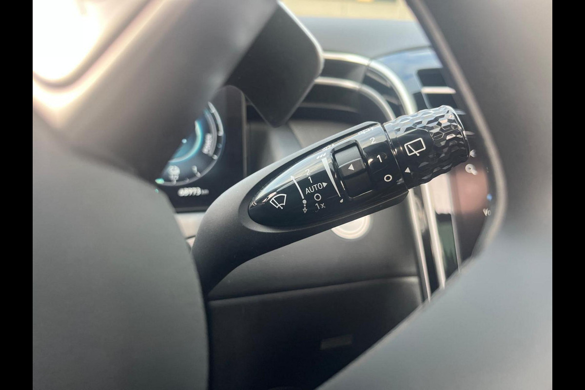 Hyundai Tucson 1.6 T-GDI HEV Premium Sky Hyundai Tucson 1.6 T-GDI HEV Premium Sky