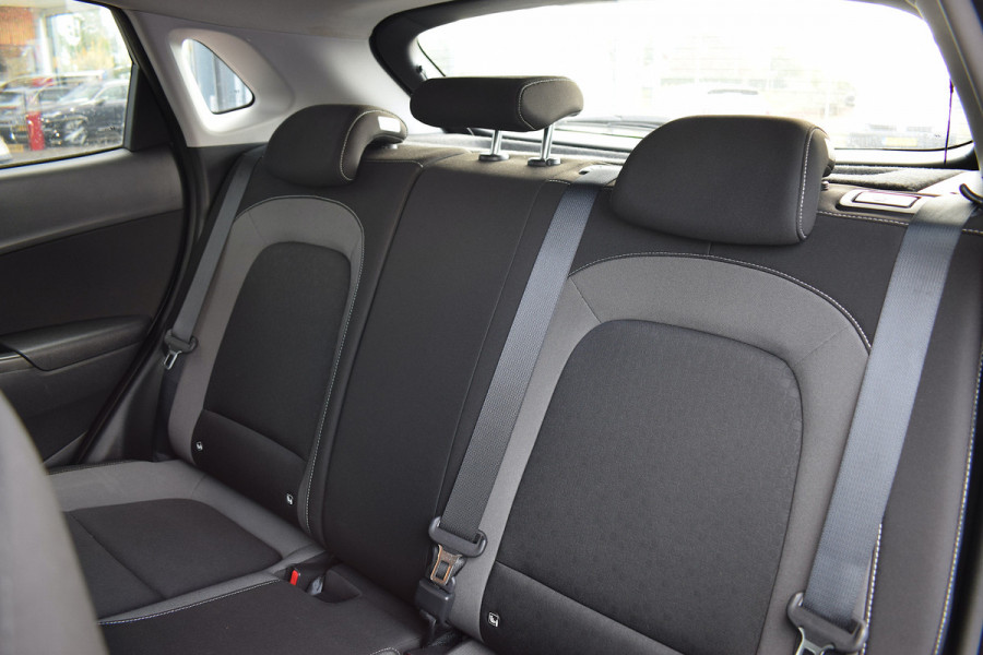 Hyundai Kona 1.6 GDI HEV Comfort | Trekhaak | Apple CarPlay | Camera | ACC