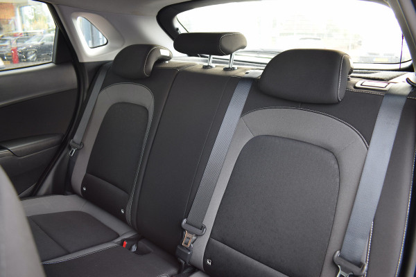 Hyundai Kona 1.6 GDI HEV Comfort | Trekhaak | Apple CarPlay | Camera | ACC