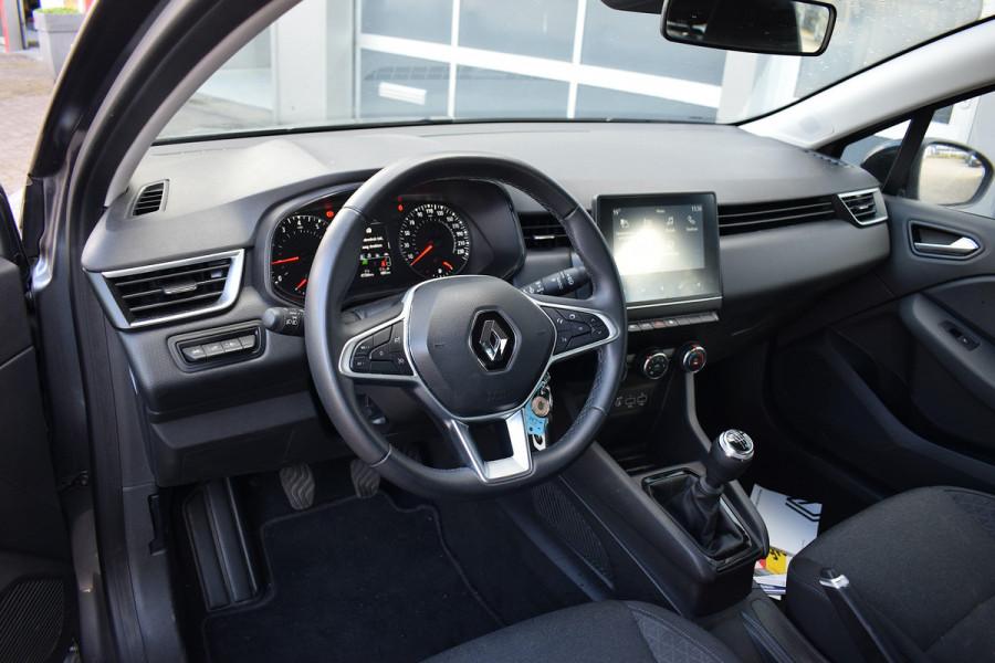 Renault Clio 1.0 TCe 90 Equilibre | Apple CarPlay | Airco | Cruise | Sportstoelen Renault Clio 1.0 TCe 90 Equilibre | Apple CarPlay | Airco | Cruise | Sportstoelen