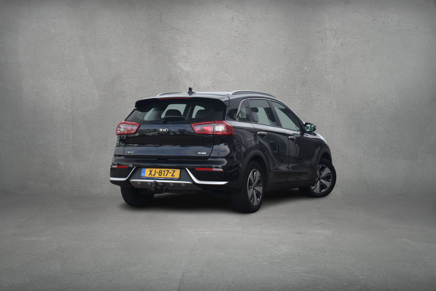 Kia Niro 1.6 GDi Hybrid ExecutiveLine | Trekhaak | Half Leer | Camera | CarPlay Kia Niro 1.6 GDi Hybrid ExecutiveLine | Trekhaak | Half Leer | Camera | CarPlay