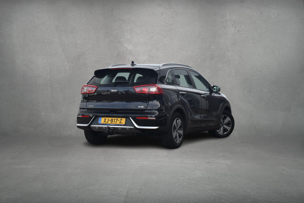 Kia Niro 1.6 GDi Hybrid ExecutiveLine | Trekhaak | Half Leer | Camera | CarPlay Kia Niro 1.6 GDi Hybrid ExecutiveLine | Trekhaak | Half Leer | Camera | CarPlay