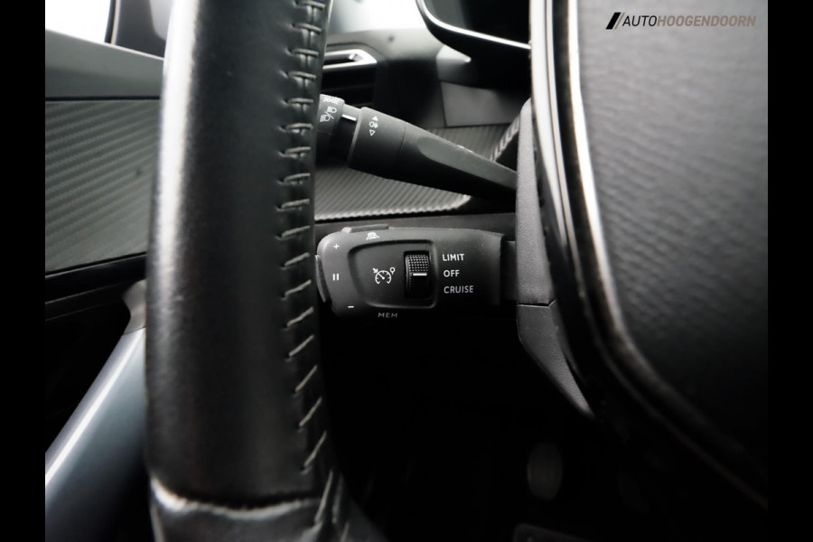 Peugeot 2008 1.2 PureTech Allure (APPLE CARPLAY,LED,STOELVERWARMING,360 CAMERA,DIGITAAL DISPLAY,KEYLESS,CRUISE,LM-VELGEN,TREKHAAK)