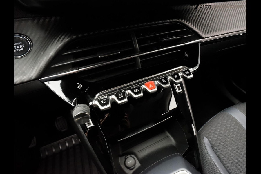 Peugeot 2008 1.2 PureTech Allure (APPLE CARPLAY,LED,STOELVERWARMING,360 CAMERA,DIGITAAL DISPLAY,KEYLESS,CRUISE,LM-VELGEN,TREKHAAK)