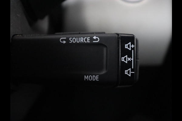 Renault Clio 1.0 TCe 90 Techno | Carplay | Sfeerverlichting | Navigatie | Cruise Control | Camera | DAB | LMV 16 |