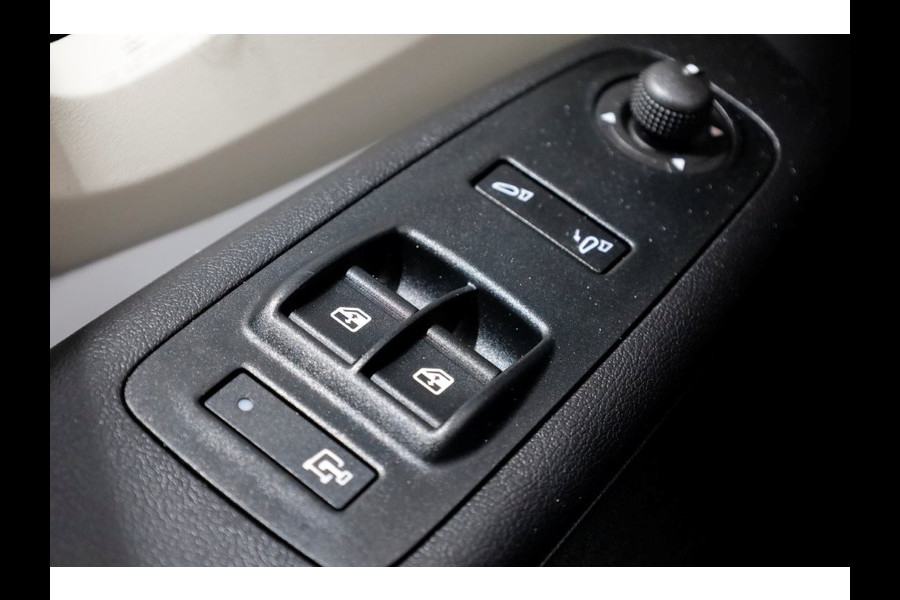 Citroën Jumper 2.2 BlueHDi 165pk L4H2 Airco/Navi/Camera 06-2024 Citroën Jumper 2.2 BlueHDi 165pk L4H2 Airco/Navi/Camera 06-2024