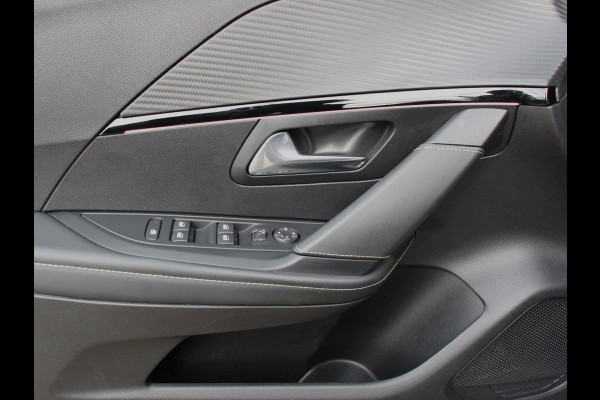 Peugeot 208 1.2 PureTech 100pk Automaat GT-Line | Navigatie | Apple Carplay/Android Auto | Airco | Parkeer sensoren | Cruise Control | Led | Lichtmetalen Velgen Peugeot 208 1.2 PureTech 100pk Automaat GT-Line | Navigatie | Apple Carplay/Android Auto | Airco | Parkeer sensoren | Cruise Control | Led | Lichtmetalen Velgen