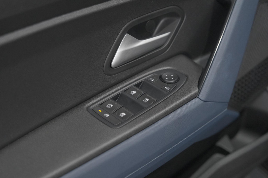 Dacia Duster Mild Hybrid 130 Expression | Camera | Stoelverwarming | Apple Carplay | Navigatie Dacia Duster Mild Hybrid 130 Expression | Camera | Stoelverwarming | Apple Carplay | Navigatie