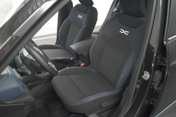 Dacia Duster Mild Hybrid 130 Expression | Camera | Stoelverwarming | Apple Carplay | Navigatie Dacia Duster Mild Hybrid 130 Expression | Camera | Stoelverwarming | Apple Carplay | Navigatie