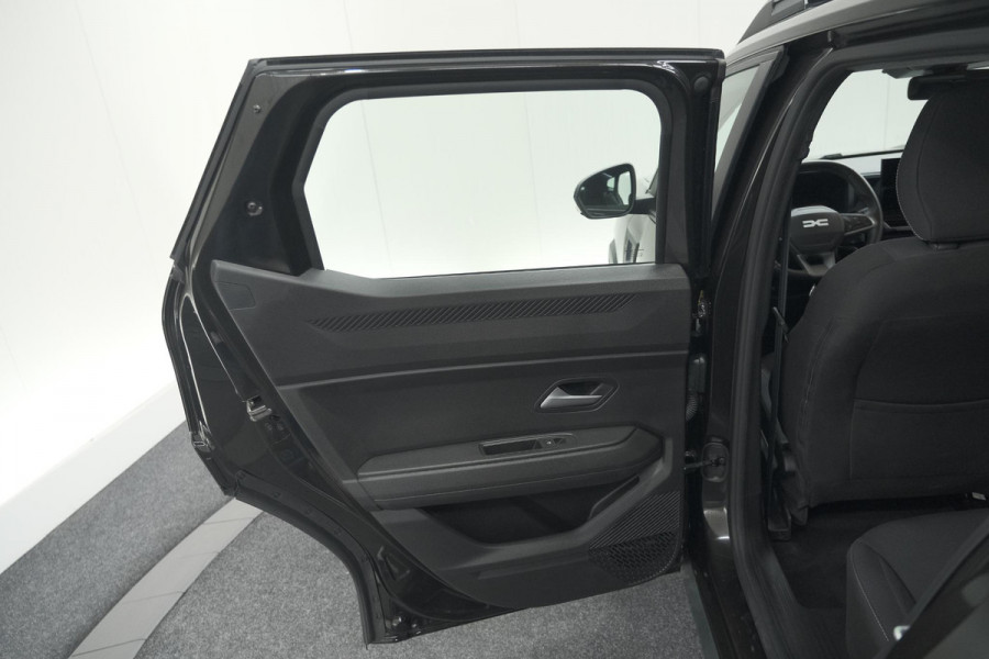 Dacia Duster Mild Hybrid 130 Expression | Camera | Stoelverwarming | Apple Carplay | Navigatie Dacia Duster Mild Hybrid 130 Expression | Camera | Stoelverwarming | Apple Carplay | Navigatie