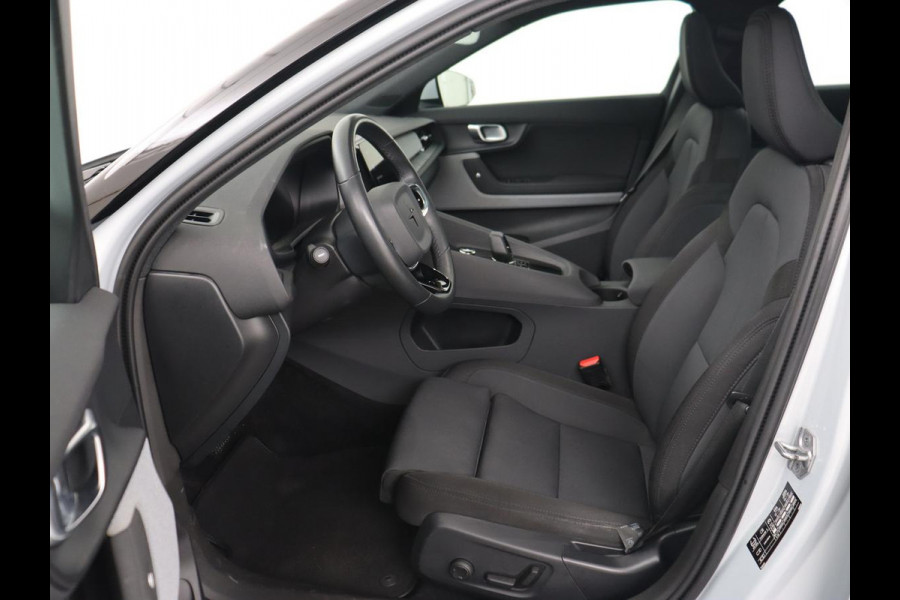 Polestar 2 Long Range Single Motor 78 kWh | Panoramadak | Harman/Kardon Audio | Carplay | Stoelverwarming | Camera | LED koplampen | LMV 19 | Polestar 2 Long Range Single Motor 78 kWh | Panoramadak | Harman/Kardon Audio | Carplay | Stoelverwarming | Camera | LED koplampen | LMV 19 |