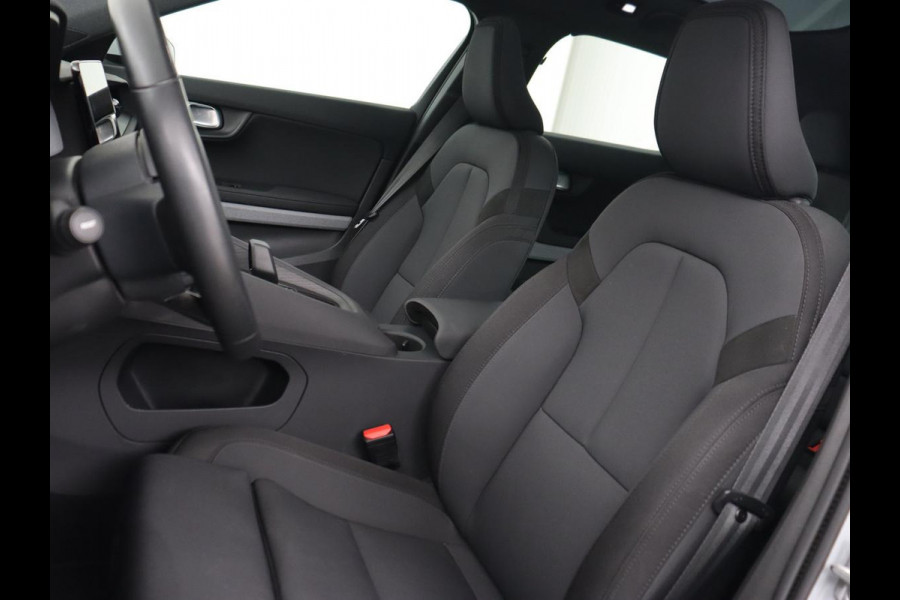 Polestar 2 Long Range Single Motor 78 kWh | Panoramadak | Harman/Kardon Audio | Carplay | Stoelverwarming | Camera | LED koplampen | LMV 19 | Polestar 2 Long Range Single Motor 78 kWh | Panoramadak | Harman/Kardon Audio | Carplay | Stoelverwarming | Camera | LED koplampen | LMV 19 |