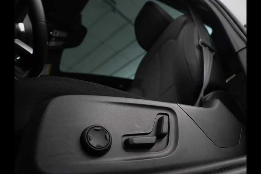 Polestar 2 Long Range Single Motor 78 kWh | Panoramadak | Harman/Kardon Audio | Carplay | Stoelverwarming | Camera | LED koplampen | LMV 19 | Polestar 2 Long Range Single Motor 78 kWh | Panoramadak | Harman/Kardon Audio | Carplay | Stoelverwarming | Camera | LED koplampen | LMV 19 |