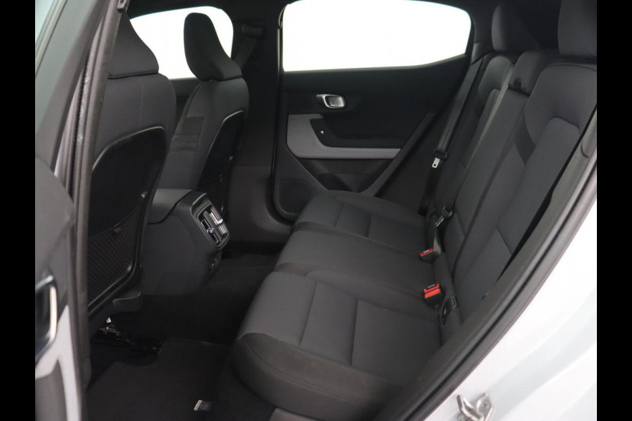 Polestar 2 Long Range Single Motor 78 kWh | Panoramadak | Harman/Kardon Audio | Carplay | Stoelverwarming | Camera | LED koplampen | LMV 19 | Polestar 2 Long Range Single Motor 78 kWh | Panoramadak | Harman/Kardon Audio | Carplay | Stoelverwarming | Camera | LED koplampen | LMV 19 |