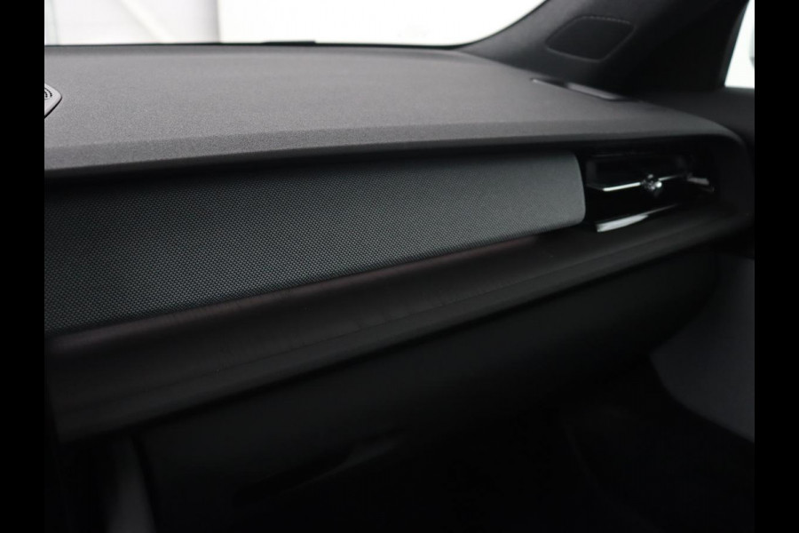 Polestar 2 Long Range Single Motor 78 kWh | Panoramadak | Harman/Kardon Audio | Carplay | Stoelverwarming | Camera | LED koplampen | LMV 19 | Polestar 2 Long Range Single Motor 78 kWh | Panoramadak | Harman/Kardon Audio | Carplay | Stoelverwarming | Camera | LED koplampen | LMV 19 |